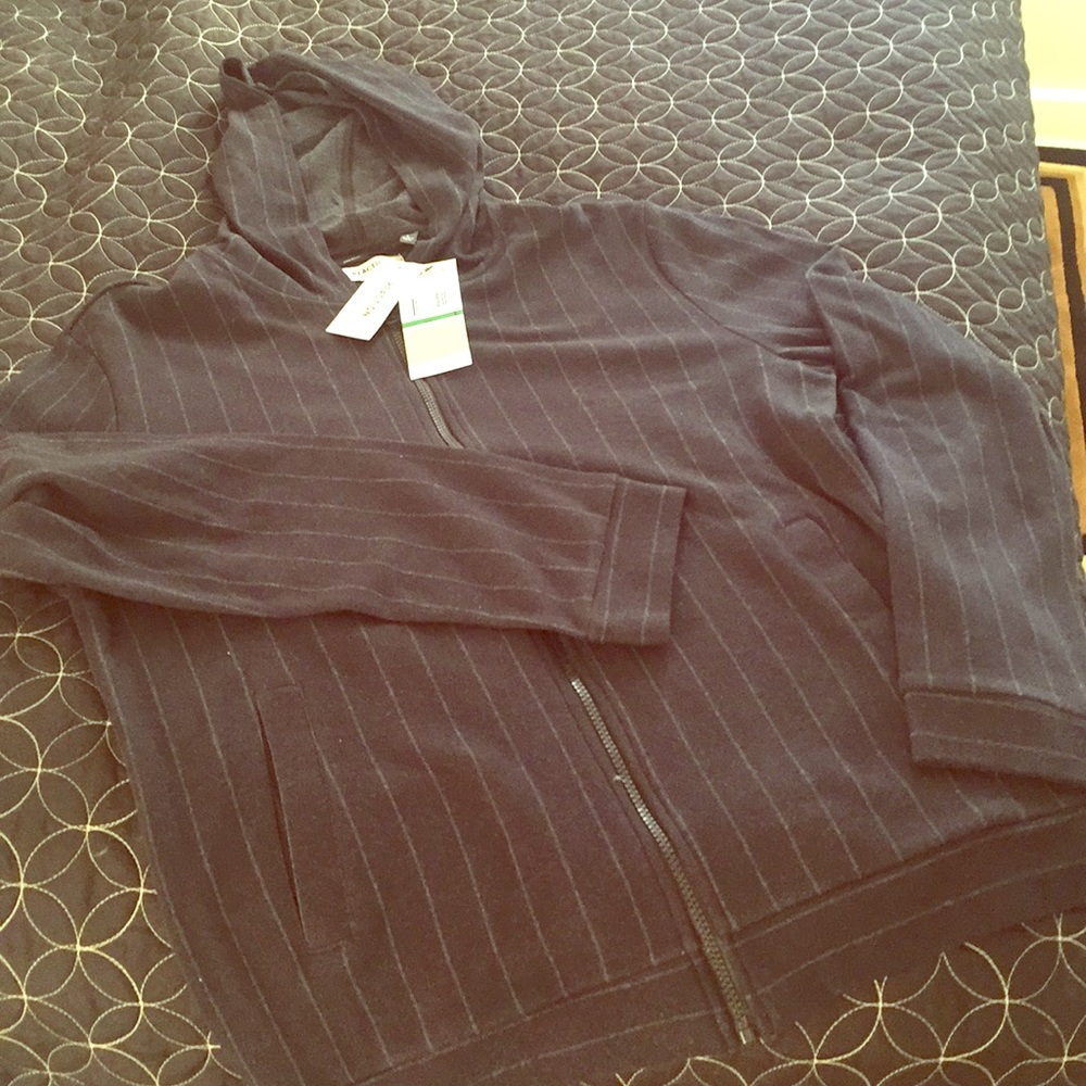 Kenneth Cole reaction striped zip up size L